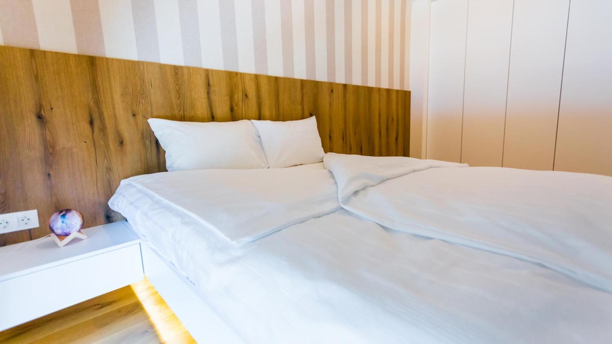 Aparthotel Phoenix Белашница Экстерьер фото