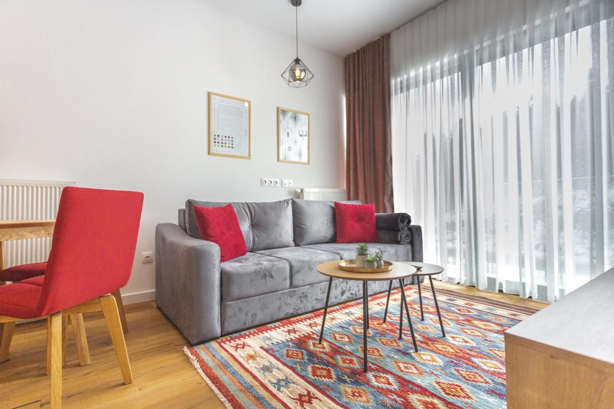 Aparthotel Phoenix Белашница Экстерьер фото