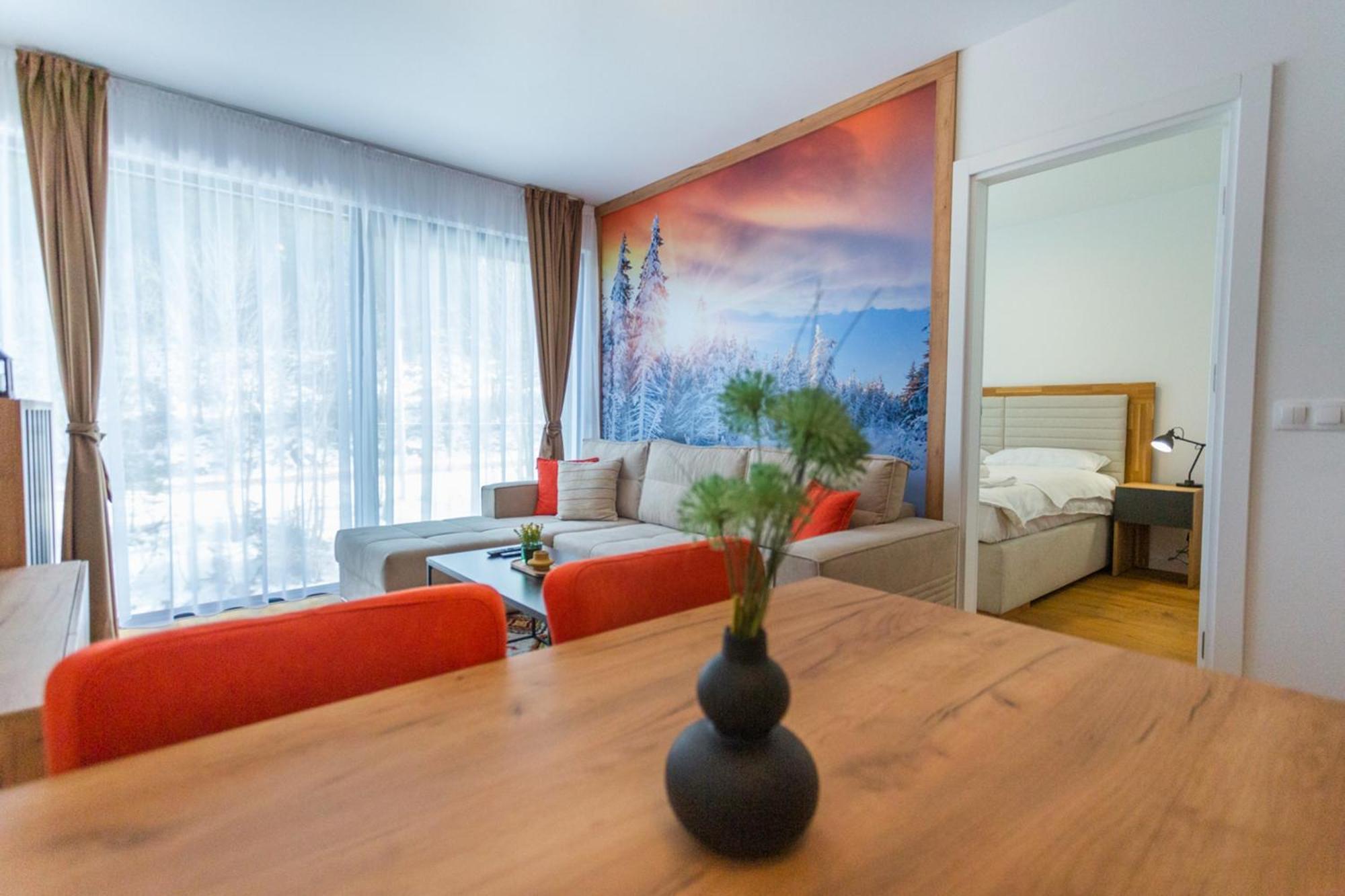 Aparthotel Phoenix Белашница Экстерьер фото