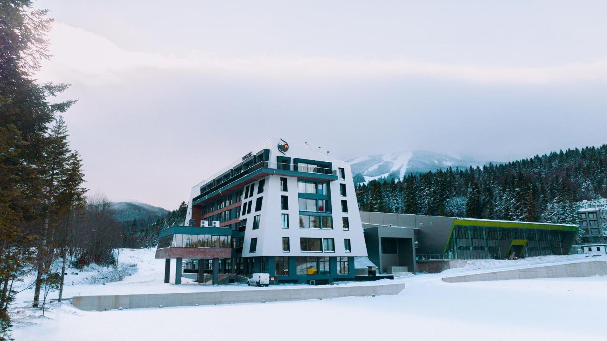 Aparthotel Phoenix Белашница Экстерьер фото