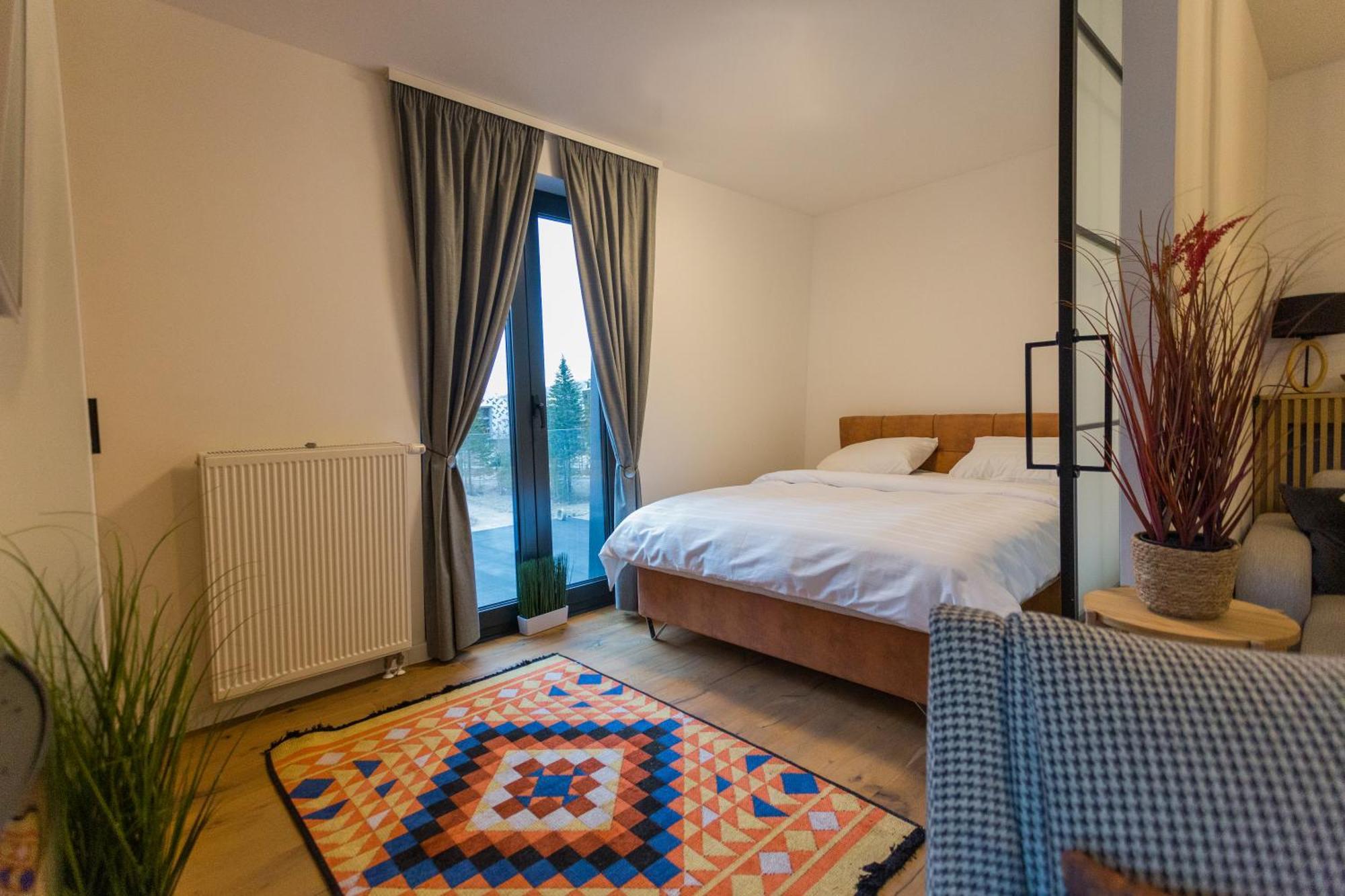 Aparthotel Phoenix Белашница Экстерьер фото