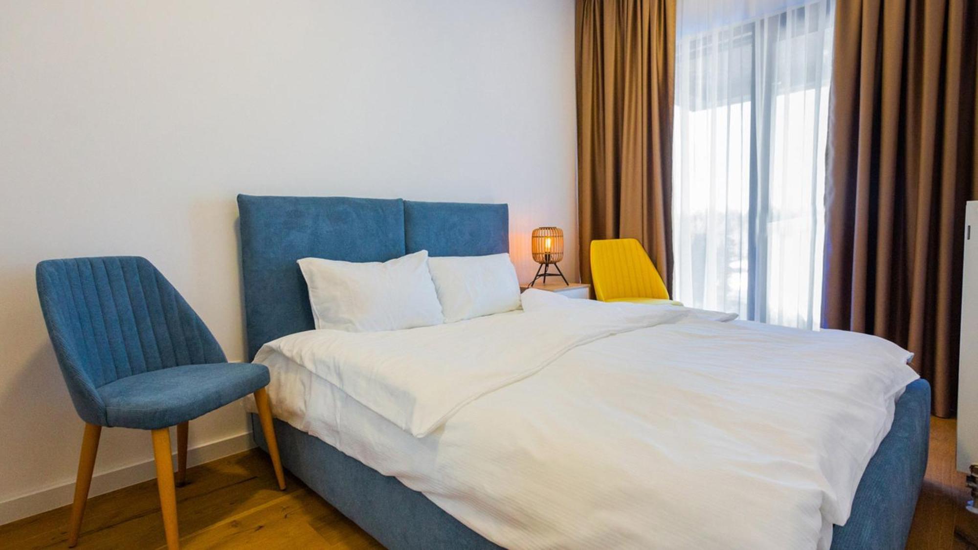 Aparthotel Phoenix Белашница Экстерьер фото