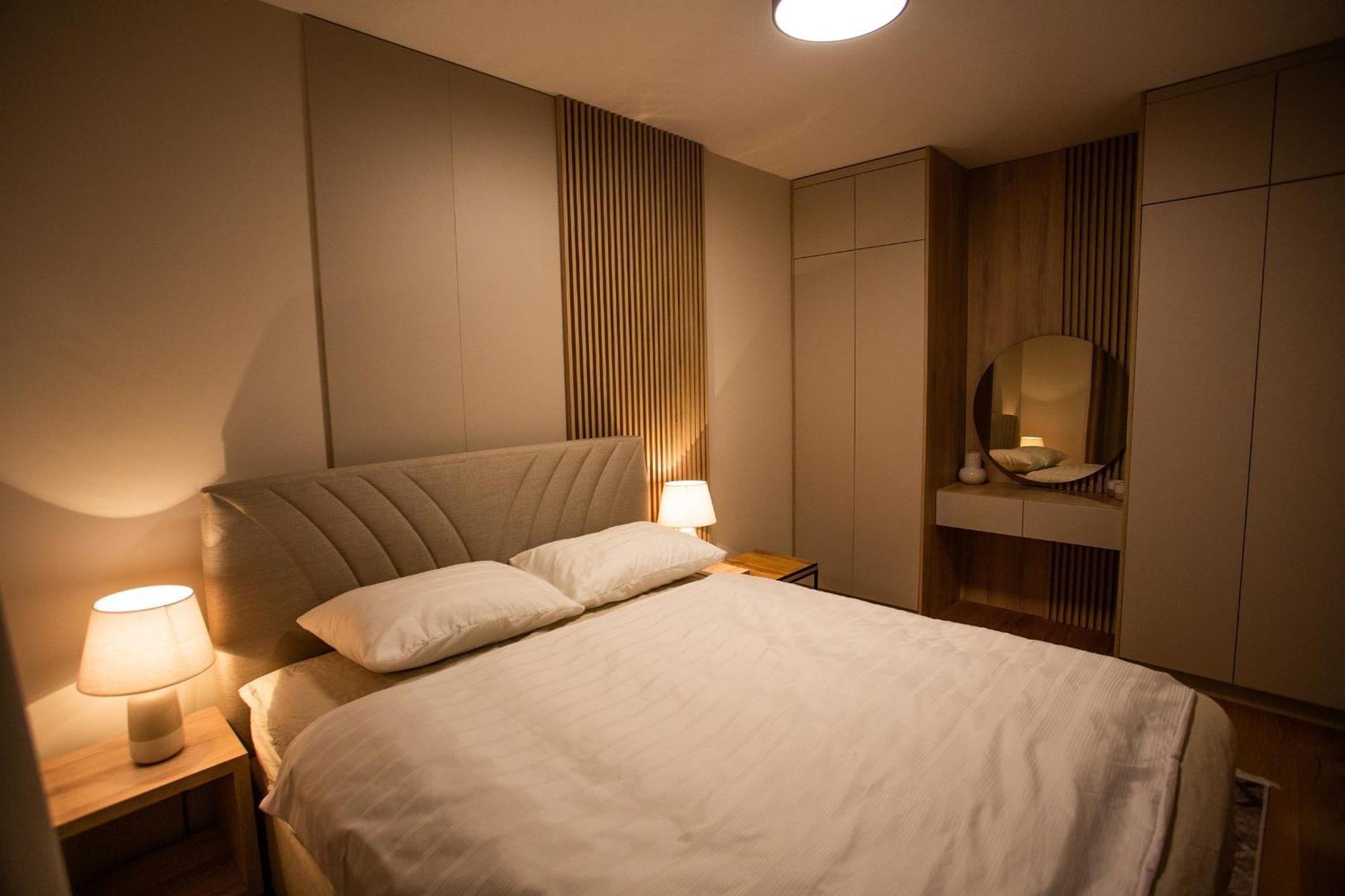 Aparthotel Phoenix Белашница Экстерьер фото