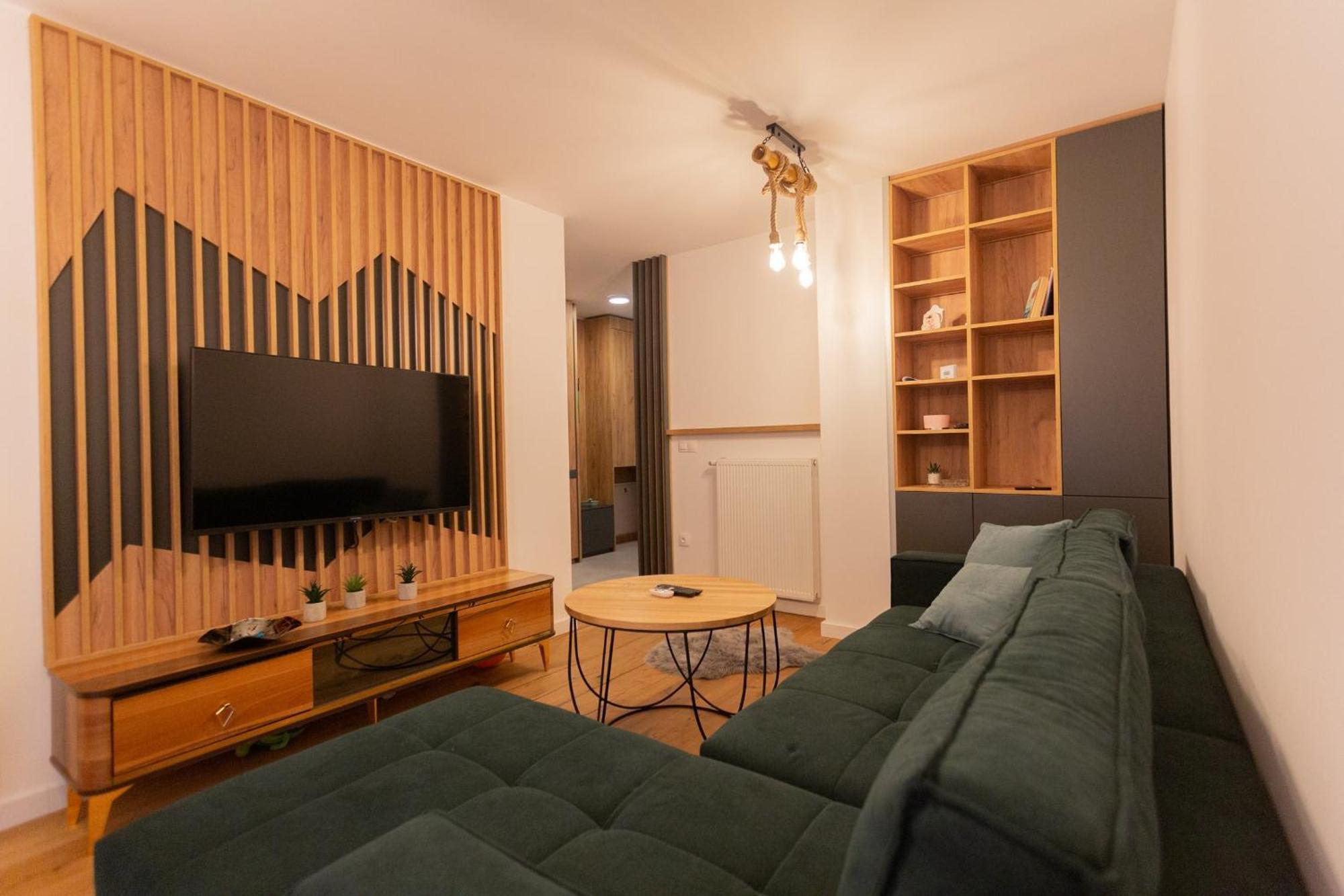 Aparthotel Phoenix Белашница Экстерьер фото