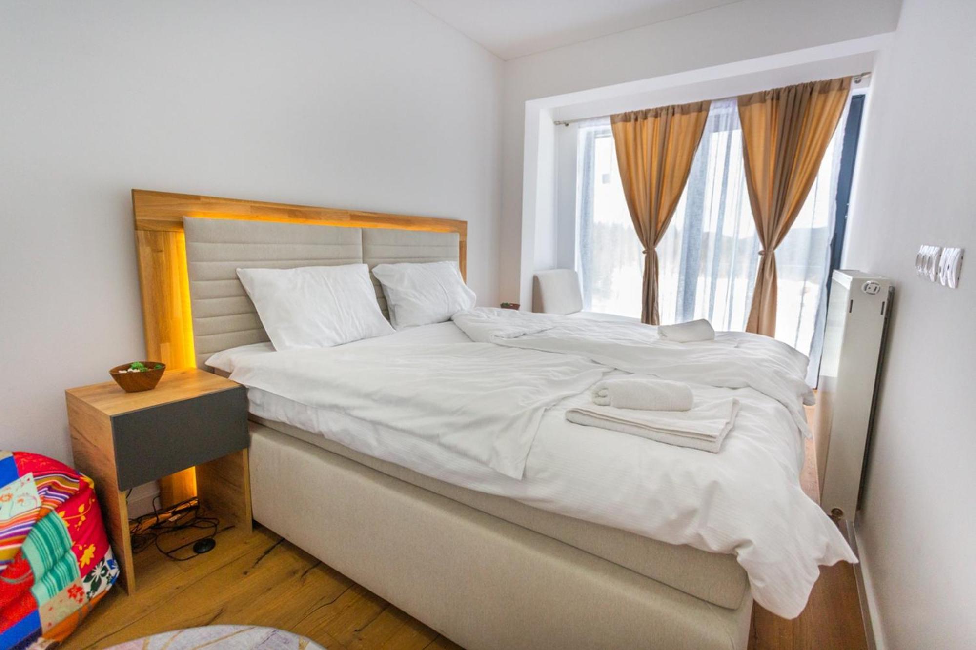 Aparthotel Phoenix Белашница Экстерьер фото