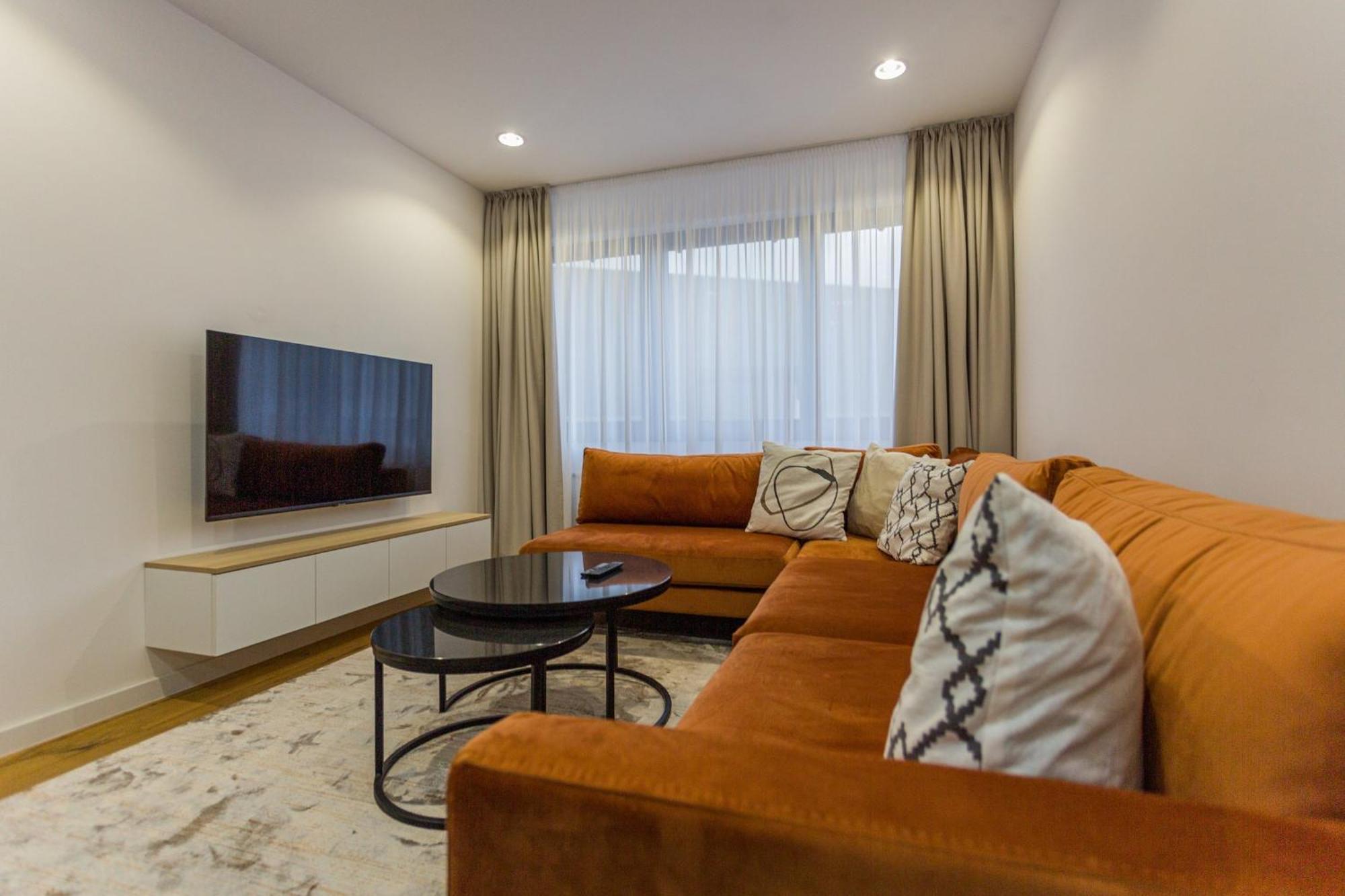 Aparthotel Phoenix Белашница Экстерьер фото