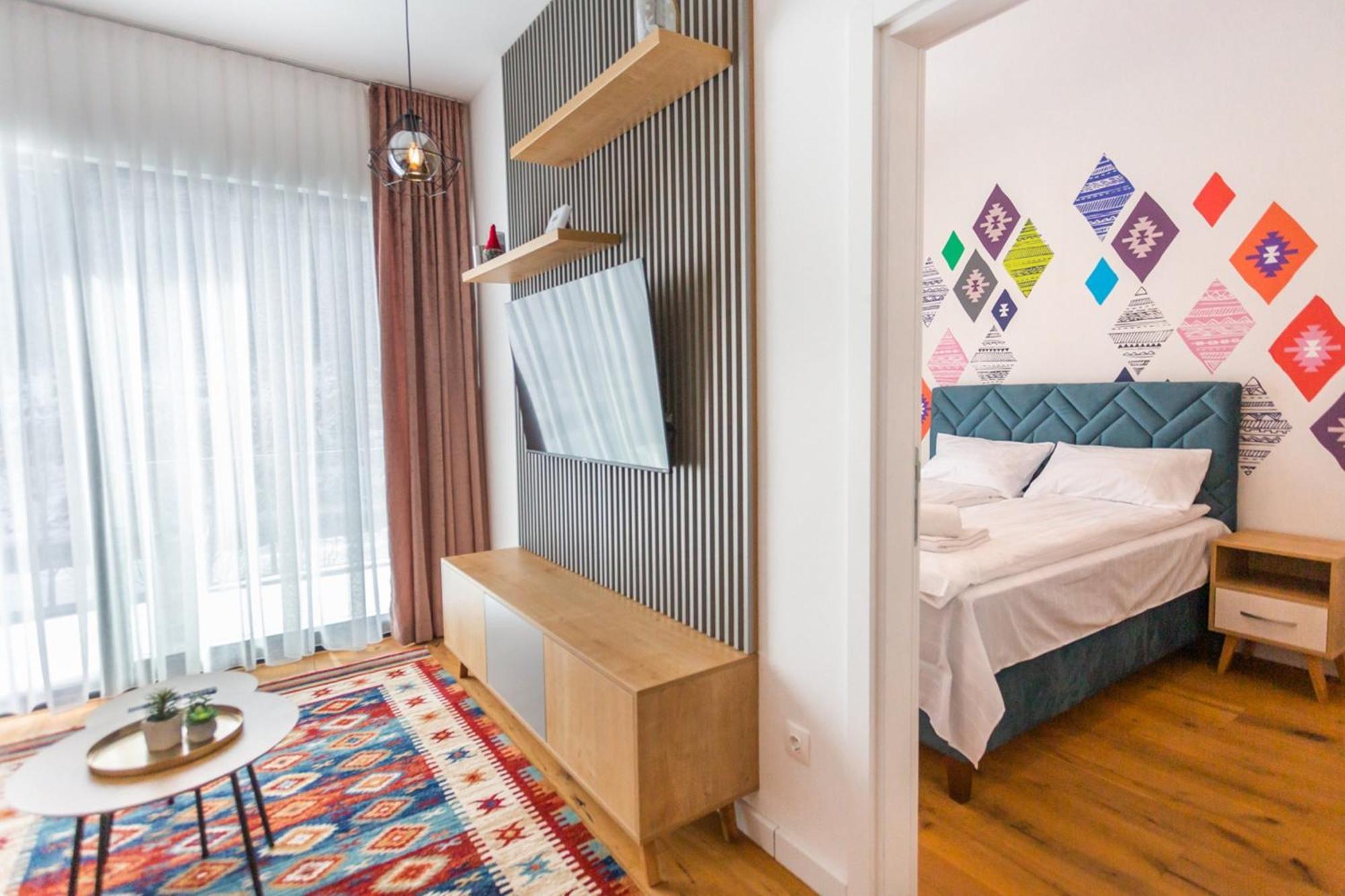 Aparthotel Phoenix Белашница Экстерьер фото