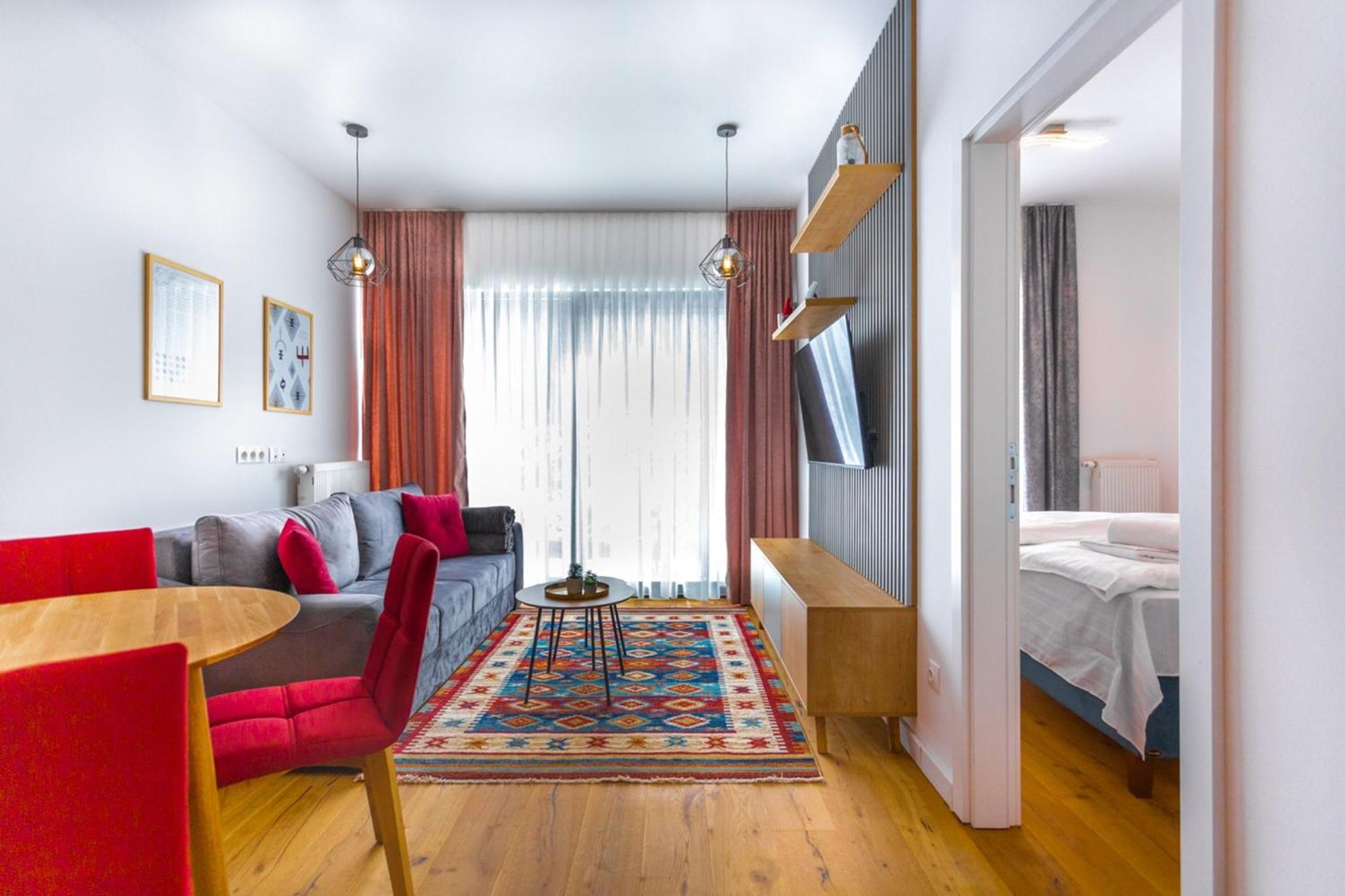 Aparthotel Phoenix Белашница Экстерьер фото